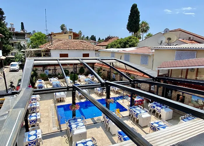 Hotel Kervan 2*
