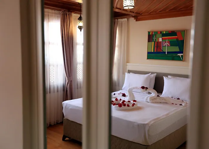 Hotel Kervan 2*